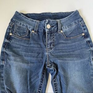 Seven 7 ~ Denim Jeans ~ Cotton blend ~ size 4